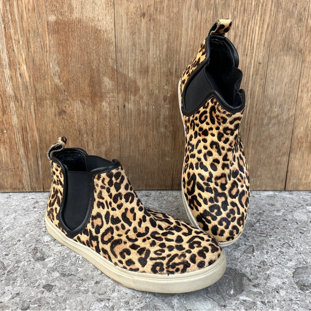 Steve Madden Women’s Elvinn Cow Hair Upper Leopard Print Size 7.5 Slip-On Shoes